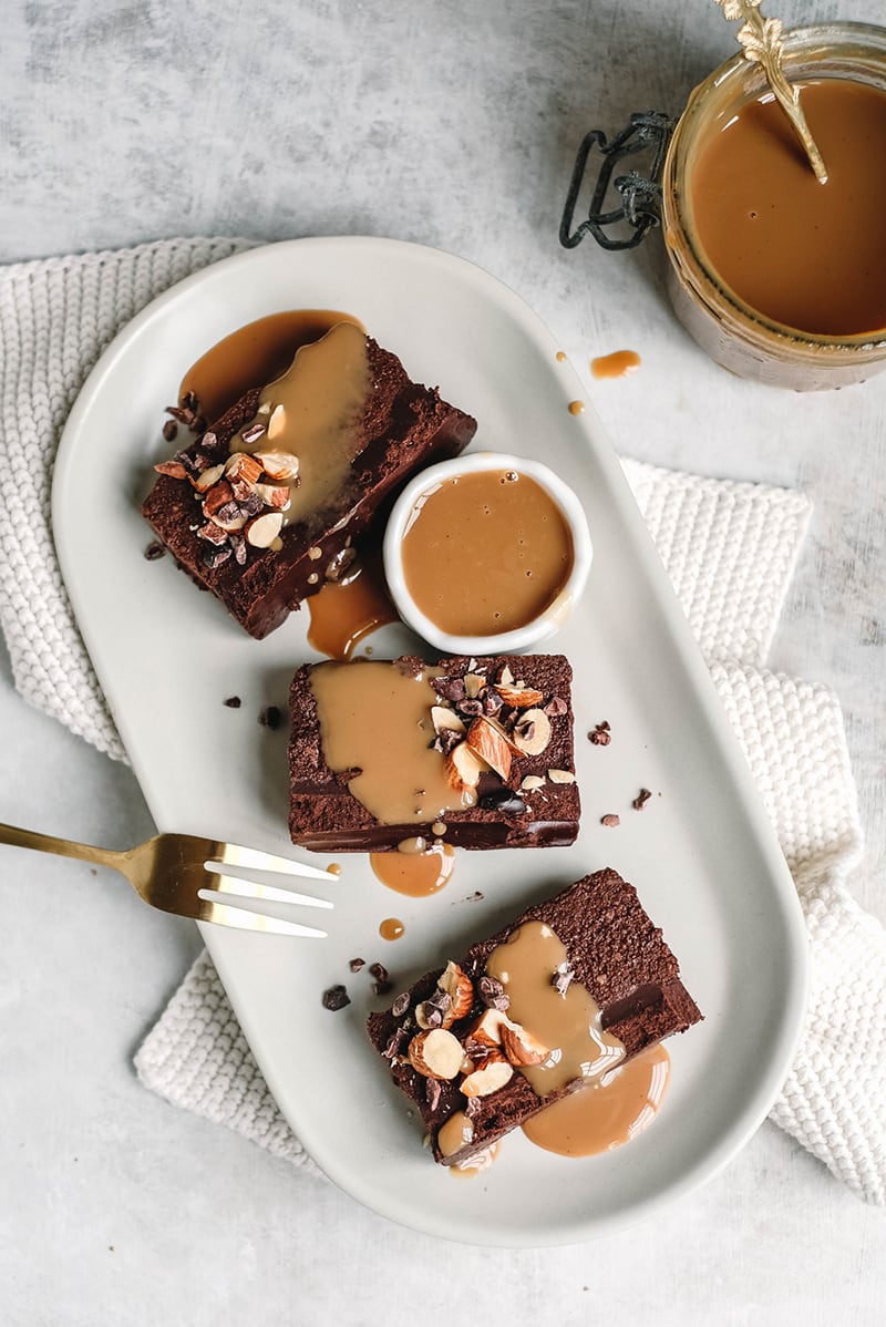 Raw Cacao Dulce de Almo Cake