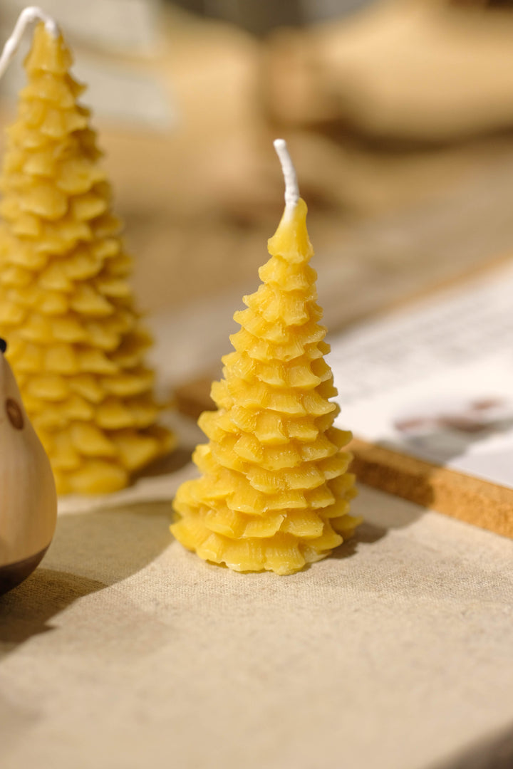 Beeswax Candle - Christmas Tree 9cm - Slowood